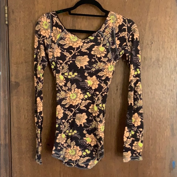 Free People Long Sleeve V-Neck - Picture 3 of 4